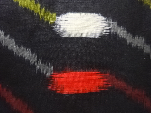 JAPANESE KIMONO / ANTIQUE KIMONO / MEISEN / SILK / WOVEN ABSTRACT STRIPE